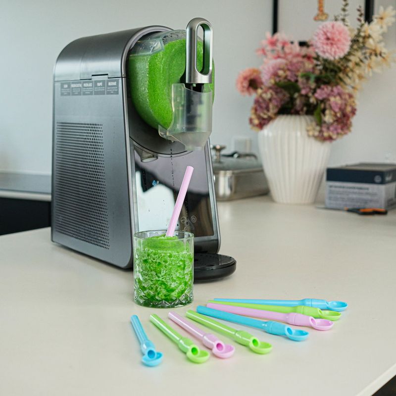 Sluzh sugerør med skje 3x3 farger. 9 skjeer